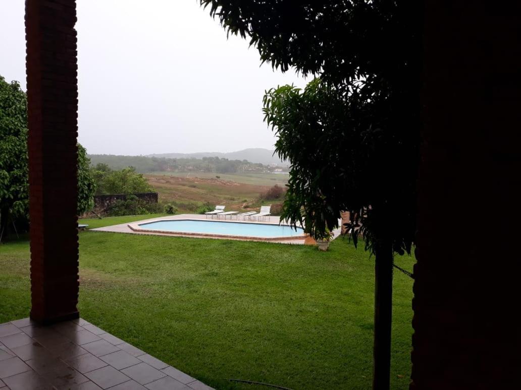 Villa Chácara Charbella Tres Ranchos Esterno foto